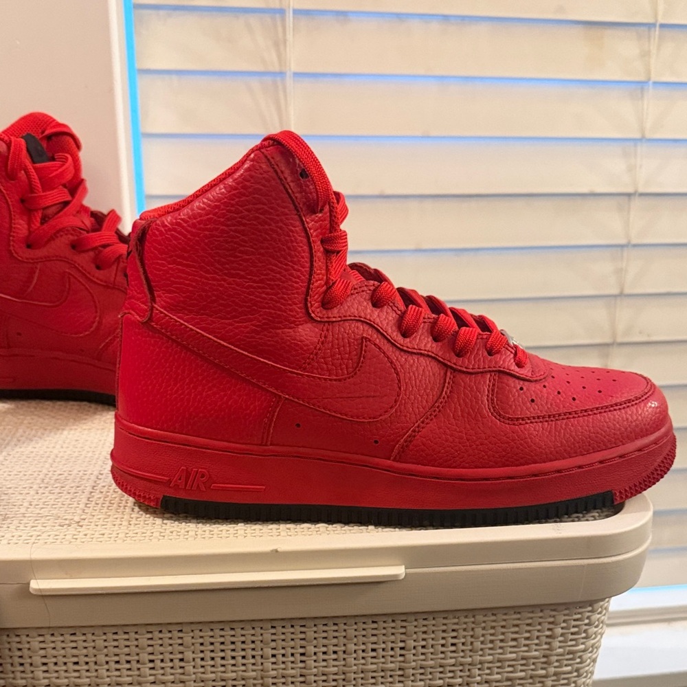 Nike Vibrant Red High-Top Sneakers - Picture 3 of 10
